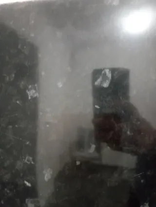 Encimera de cocina negra y plata