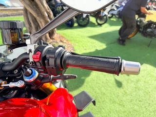 DUCATI STREETFIGHTER V4 S