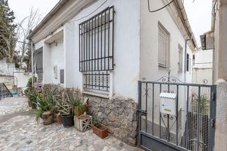 Piso en venta en Crta. De la Sierra en Granada