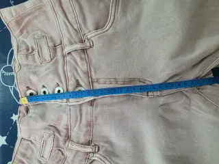 Lote Ropa: Pantalón, Leggins y Sudadera