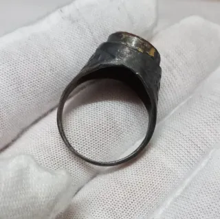 Anillo de Bronce Antiguo