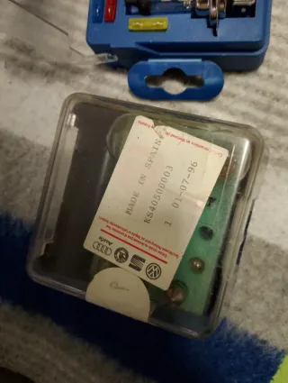 Dos recambios bombillas coche o moto