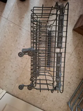 Cesto inferior lavavajillas Smeg