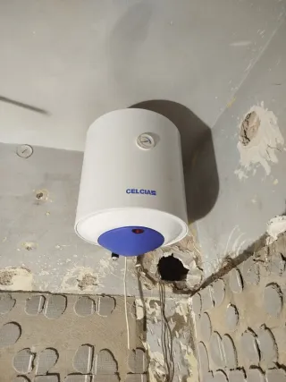 Termo Eléctrico 80L Celcia