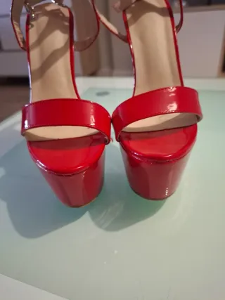 Zapatos de plataforma y tacón super alto en Rojo