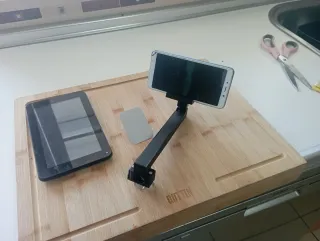 Soporte tablet/móvil ajustable