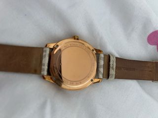 Reloj Michael Kors Beige y Dorado