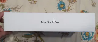 Caja MacBook Pro 13 vacía