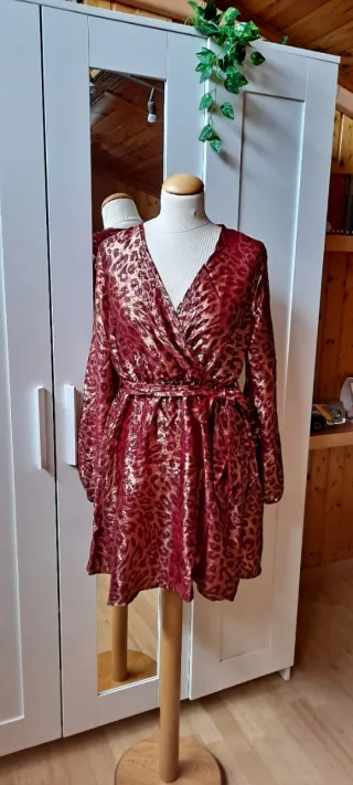Vestido leopardo burdeos y dorado