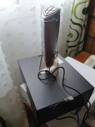 Masajeador Facial Eléctrico