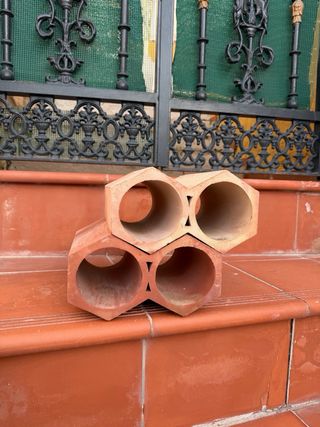 Botellero de ladrillo. Vendo 100 piezas. 2€/pieza.