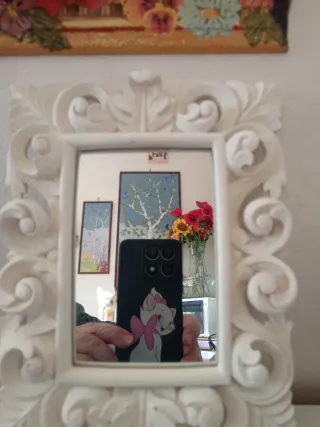 Specchio barocco in ceramica bianca