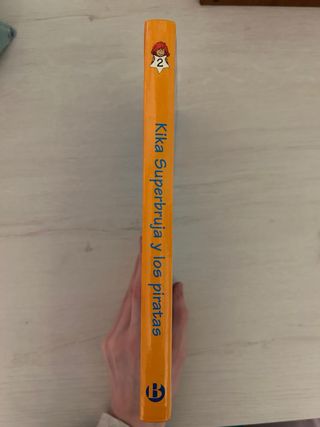 Kika Superbruja y los piratas