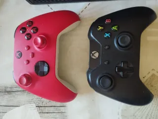 Xbox One S + 1 Mando negro + Juegos