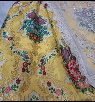 Traje de Fallera Niña 3-5 años. Manteletas incluid