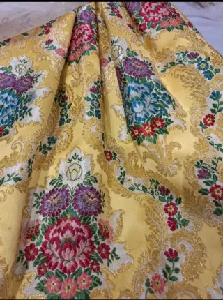 Traje de Fallera Niña 3-5 años. Manteletas incluid