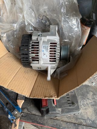 Alternador Renault 7701499610 Nuevo