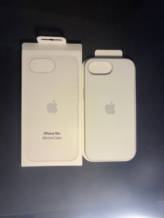 Funda iPhone 16e Silicona Apple Blanca Nueva