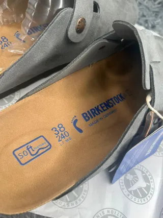 Zuecos Birkenstock grises
