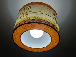 Lámpara de techo de papel y tela