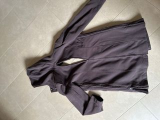 Abrigo de porteo marrón