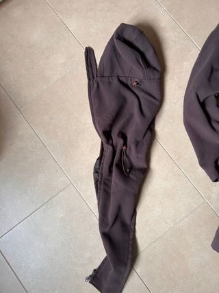 Abrigo de porteo marrón