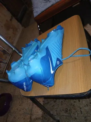 Botas de fútbol Nike azules