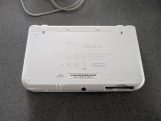 Nintendo 3DS XL Blanca + complementos