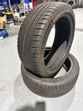 Neumáticos Michelin Pilot Sport 4 205/45R17