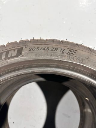 Neumáticos Michelin Pilot Sport 4 205/45R17
