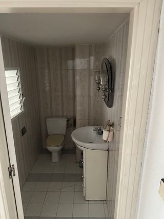 Bajo comercial con altillo