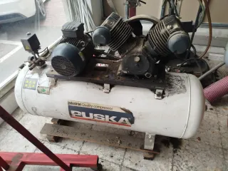 Compresor de aire Puska 300L 5.5HP calderín mal