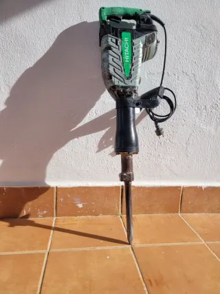 Martillo Percutor Hitachi