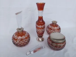 Juego de tocador antiguo