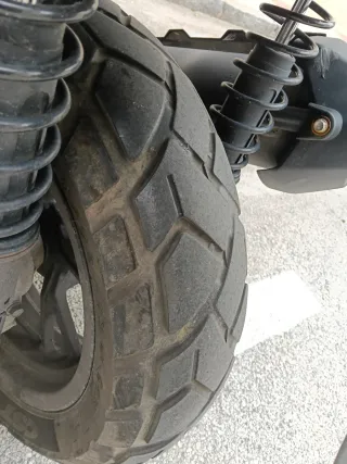 Kymco Scooter Automático