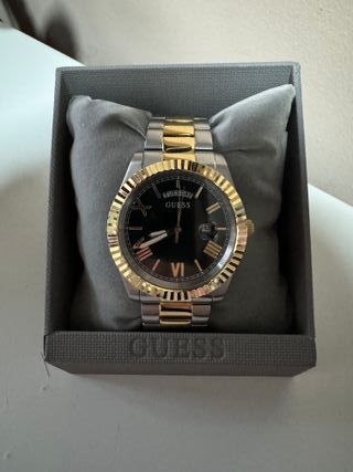 Reloj Guess Connoisseur Bicolor Dorado y Plateado