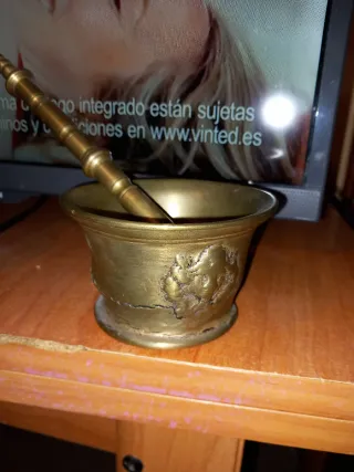 9 morteros antiguos de latón