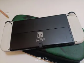 Nintendo Switch OLED Blanca y Negra