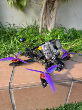 Dron FPV 5" Freestyle 6S + Cámara 4K + Batería CNH