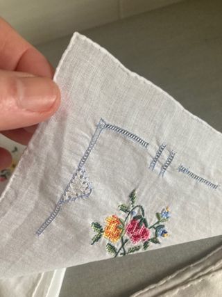 Pañuelos bordados a mano