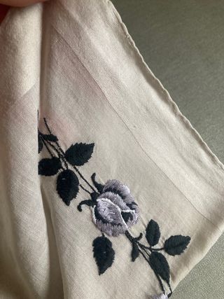 Pañuelos bordados a mano