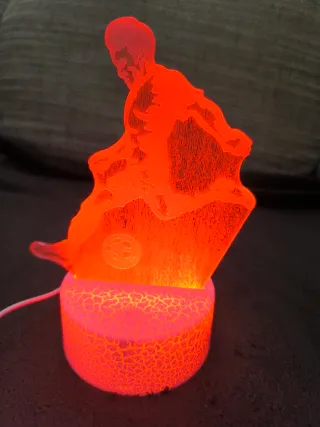 Lámpara LED 3D Futbolista multicolor.