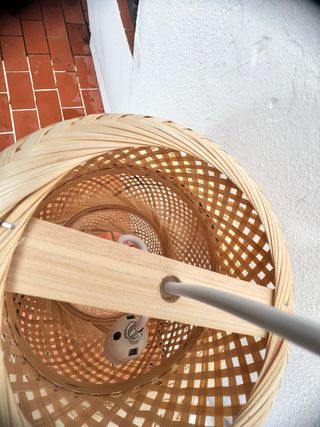 Lámpara colgante bambú ratán tejida