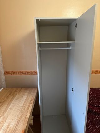 Habitación individual amueblada