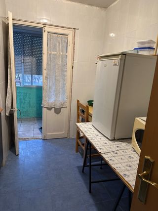 Habitación individual amueblada