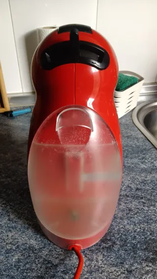 Macchina da caffè Dolce Gusto rossa