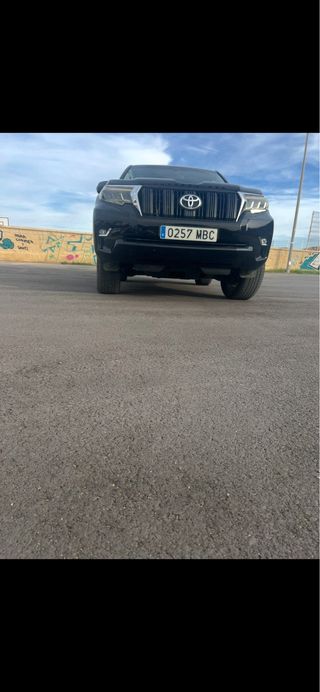 Toyota Land Cruiser 150 2022