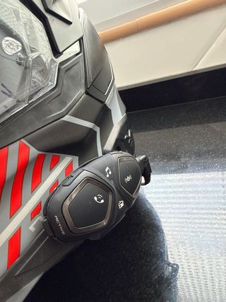 Casco Moto Nexx (M) +  Intercomunicador Active