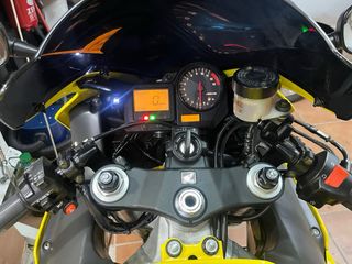 Honda CBR 929 RR Fireblade 2001