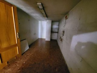 Local comercial en venta en Renfe - Bulevar 1º y 2º Fase en Jaén